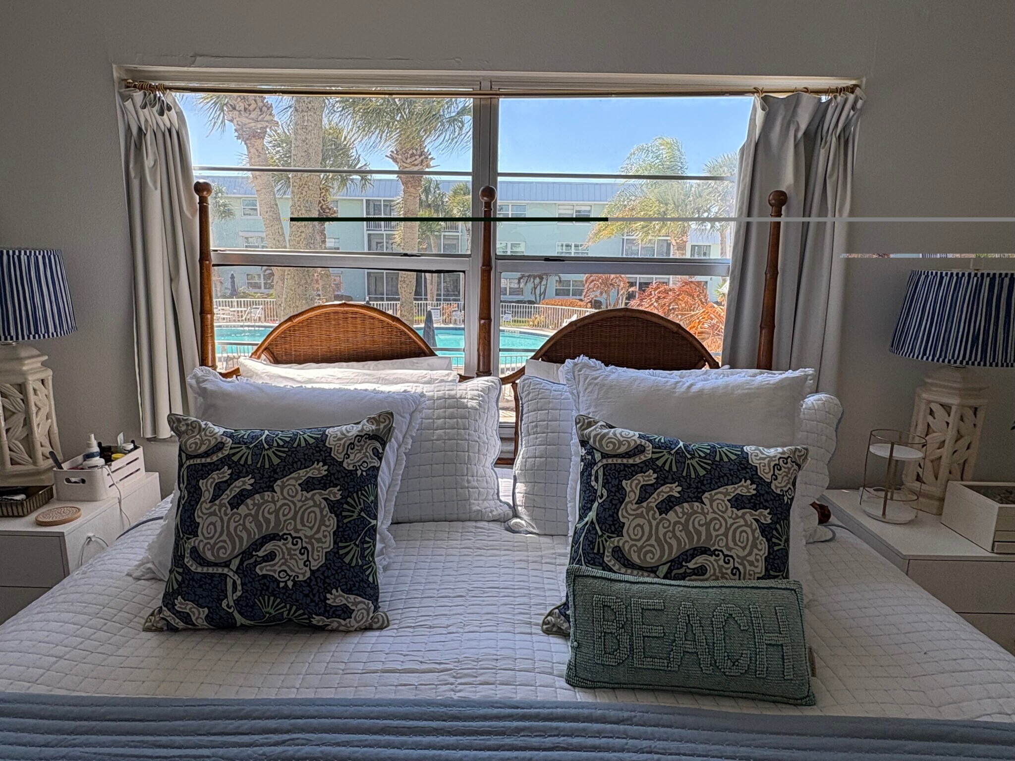 Building Photo - 325 N Causeway