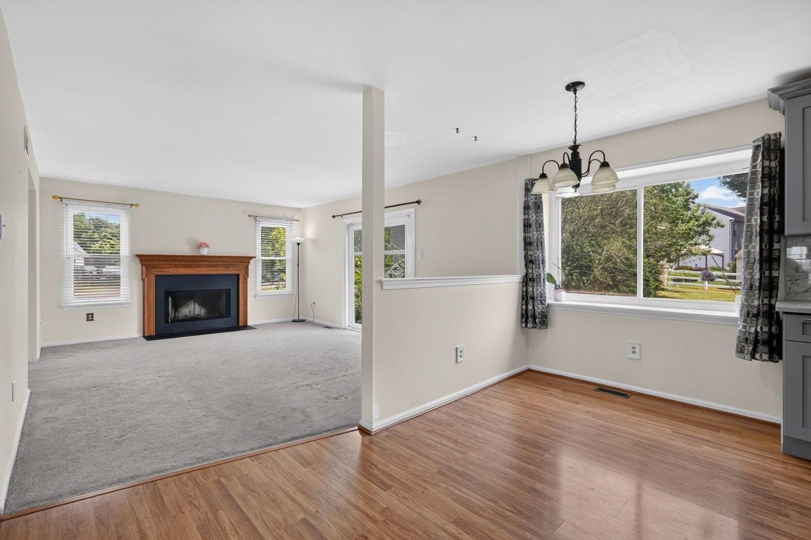 Building Photo - 402 Candlewood Way