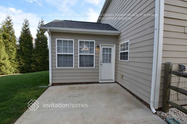 Building Photo - 128 Cloister Ln