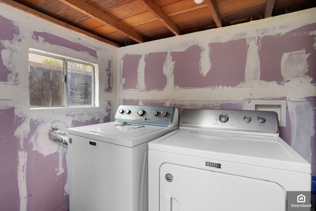 Building Photo - 1035 63rd St