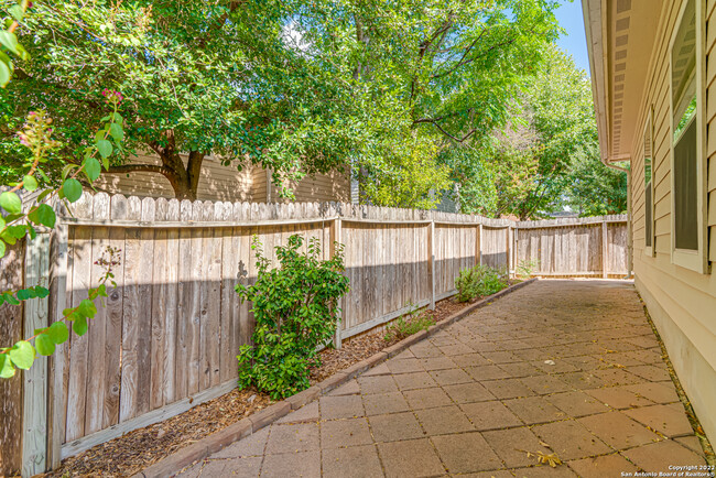 Building Photo - 8519 Pecan Cross