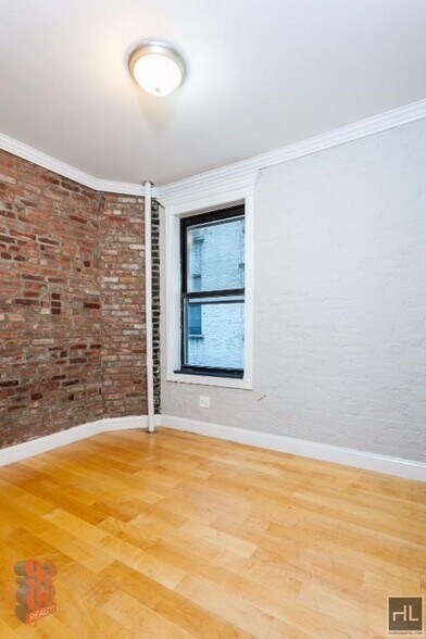 Building Photo - East 18th Street