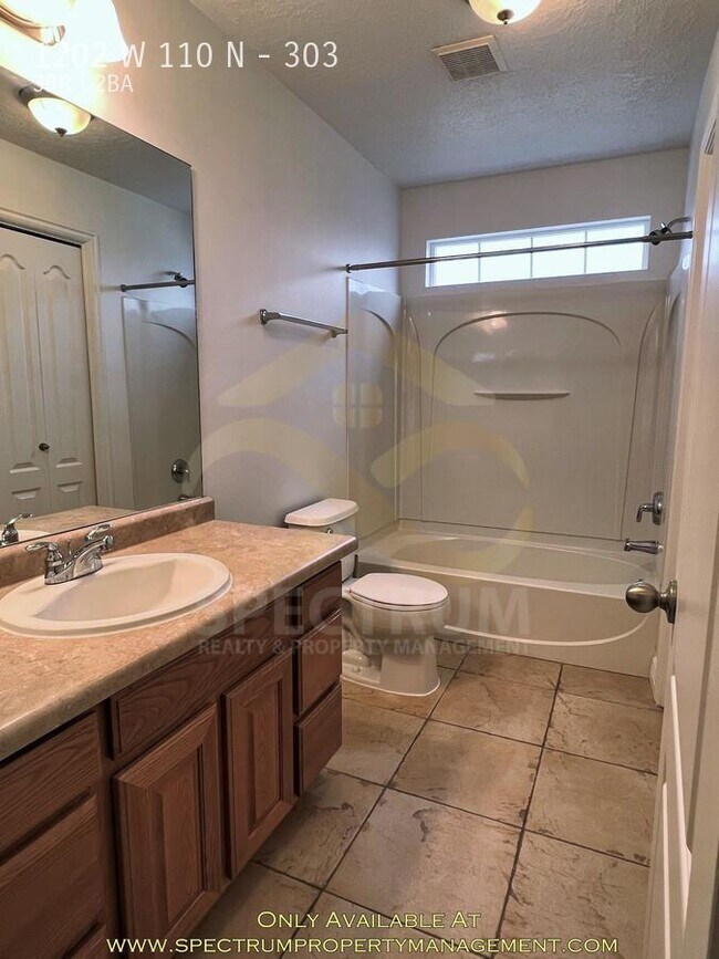 Building Photo - 1ST MONTH RENT FREE! Remodeled 3 Bd/2 Ba C...