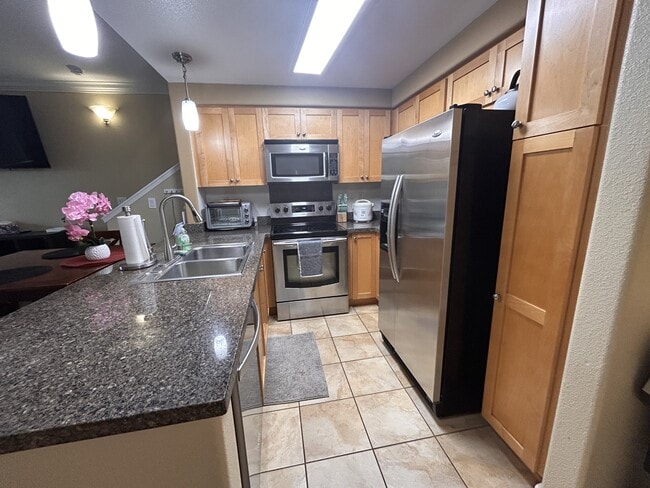 Building Photo - 92-1524-1524 Ali'inui Dr