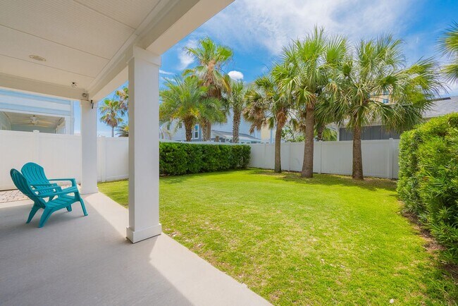 Building Photo - Fully Furnished Jax Beach Townhome