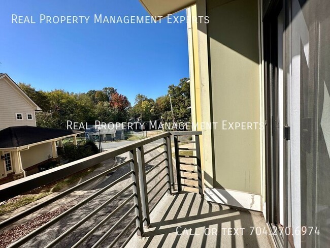 Building Photo - 419 Steel Gardens Blvd