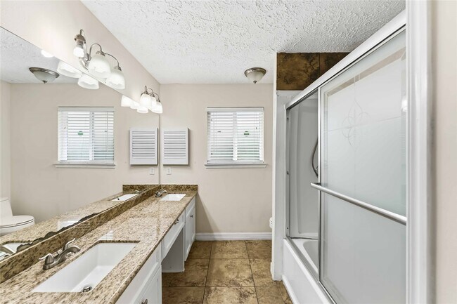 Building Photo - 3415 Honey Creek Dr