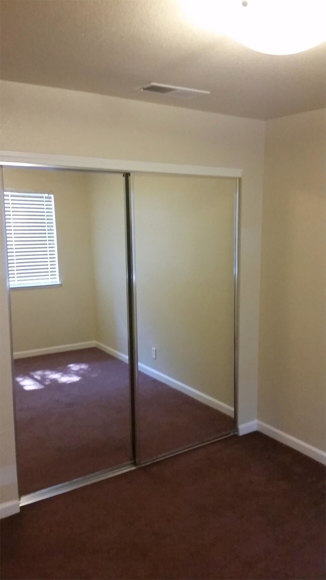 Building Photo - 1114 Nord Ave