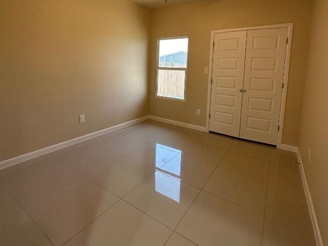 Building Photo - 2811 Lavanda Dr