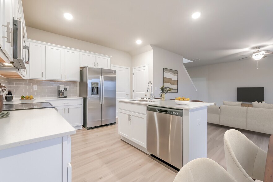 Building Photo - 3405 Lilac Crk Trl