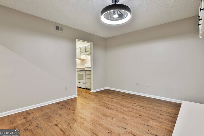 Building Photo - 36 Cobblestone Creek
