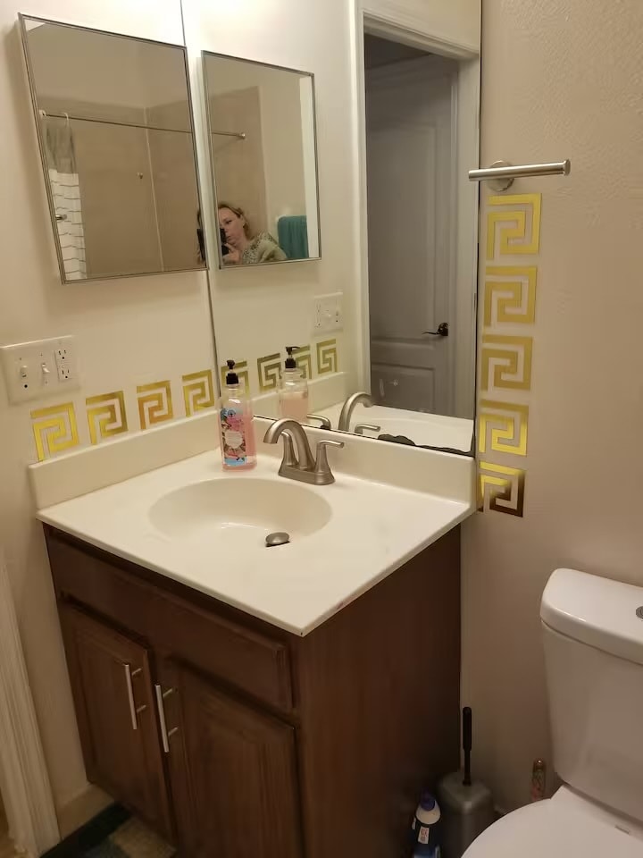 Building Photo - 2097 Hidden Grove Ln