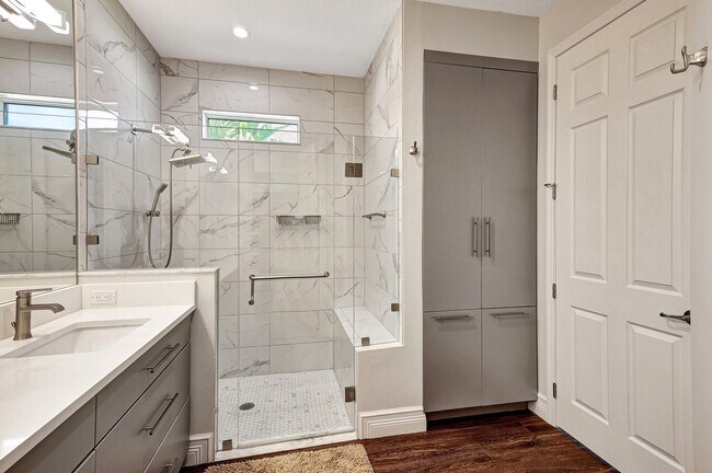 Building Photo - 10295 SW Indian Lilac Trail