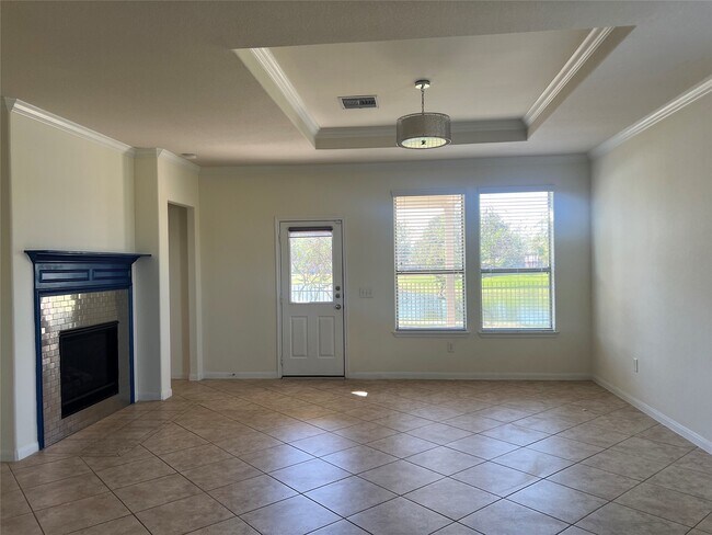 Building Photo - 15419 Benson Landing Dr