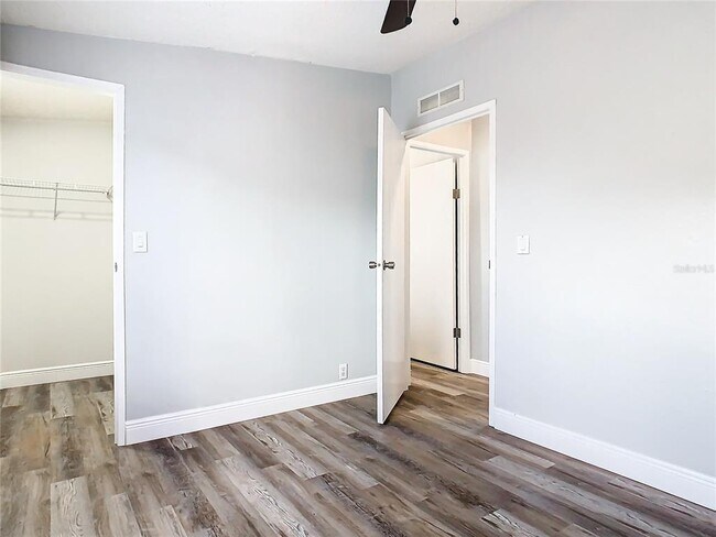 Building Photo - 318 San Pablo Cir