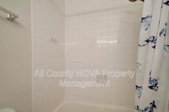 Building Photo - 438 N Armistead St