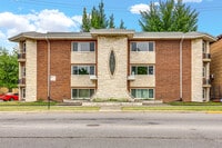 Building Photo - 7101 W Foster Pl