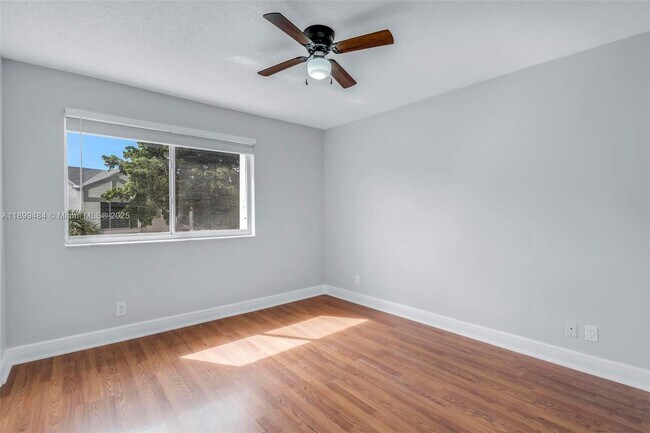 Building Photo - 5780 Rock Island Rd