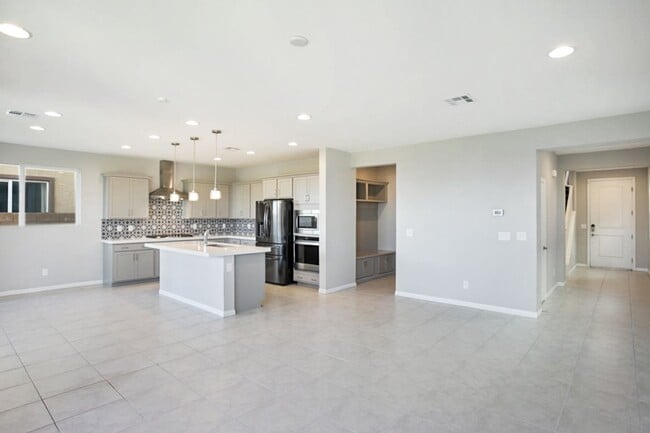 Building Photo - Beautiful 4 Bedroom Home In A Gated Skye Canyon Community