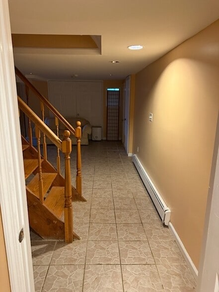 Building Photo - 232 Lawson St