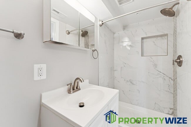 Building Photo - 6813 Bank St