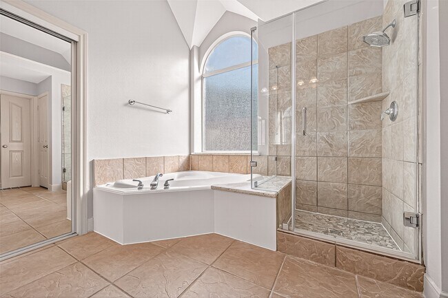 Building Photo - 3427 Lakeridge Canyon Dr