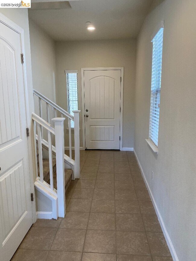 Building Photo - 3636 Landmark Cir