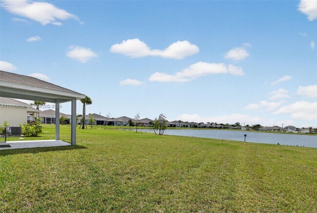 Building Photo - 220 Raspberry Rd