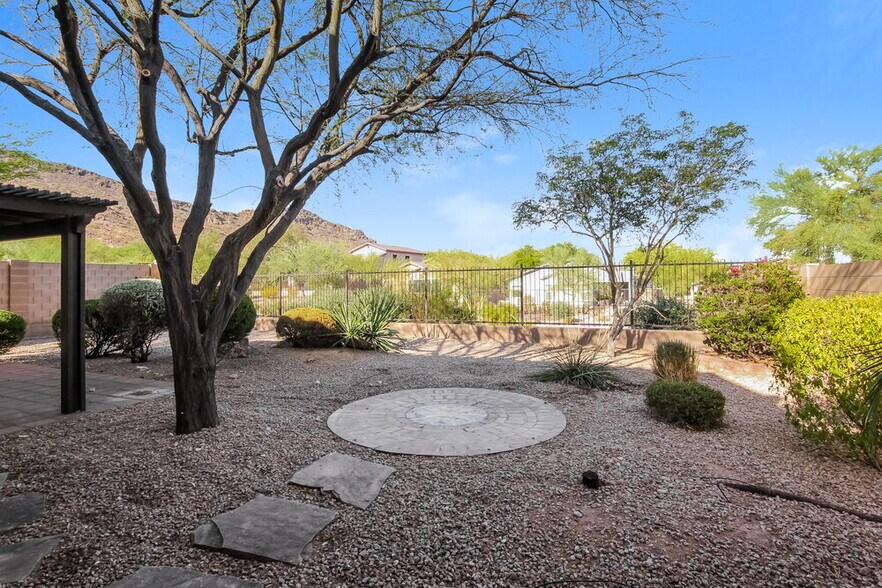 Building Photo - 27301 N 86th Ave