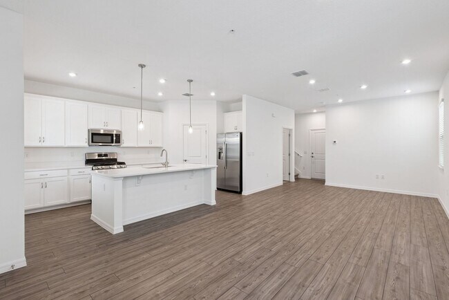Building Photo - Brand New Construction 3b/2.5ba Home in Debary