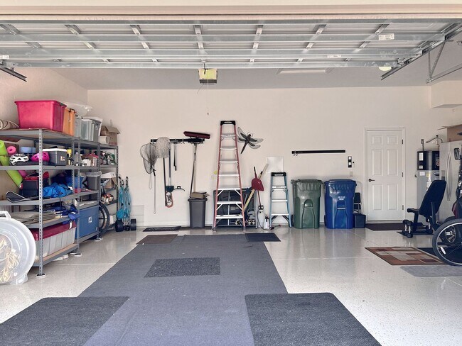 Building Photo - 5225 Pebble Beach Blvd
