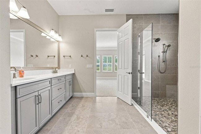 Building Photo - 10064 Lilac Mnr Trce