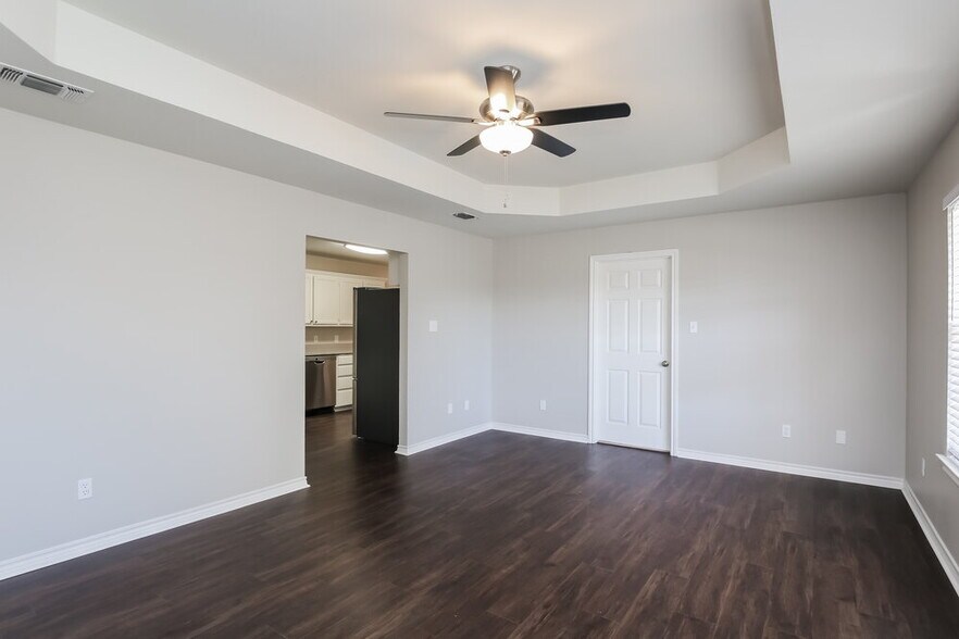 Building Photo - 1000 Dye Blvd