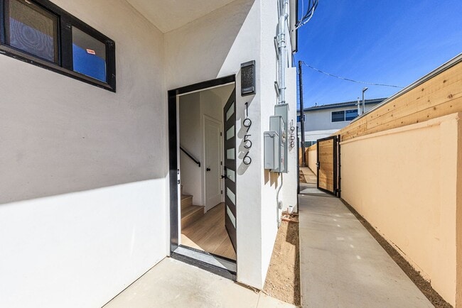 Building Photo - 1954 Purdue Ave