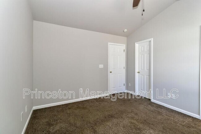 Building Photo - 153 Marakery Rd