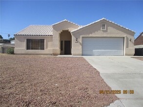 Building Photo - 1253 Verano Dr