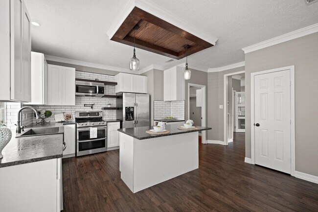 Building Photo - 1207 Wildewood Ct