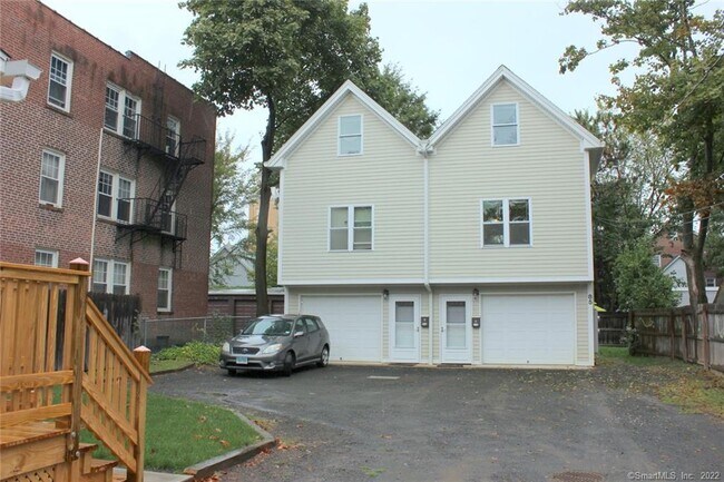 Primary Photo - 85 Bishop St