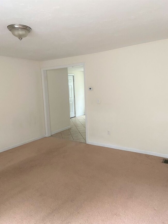 Building Photo - 13 Cottage St