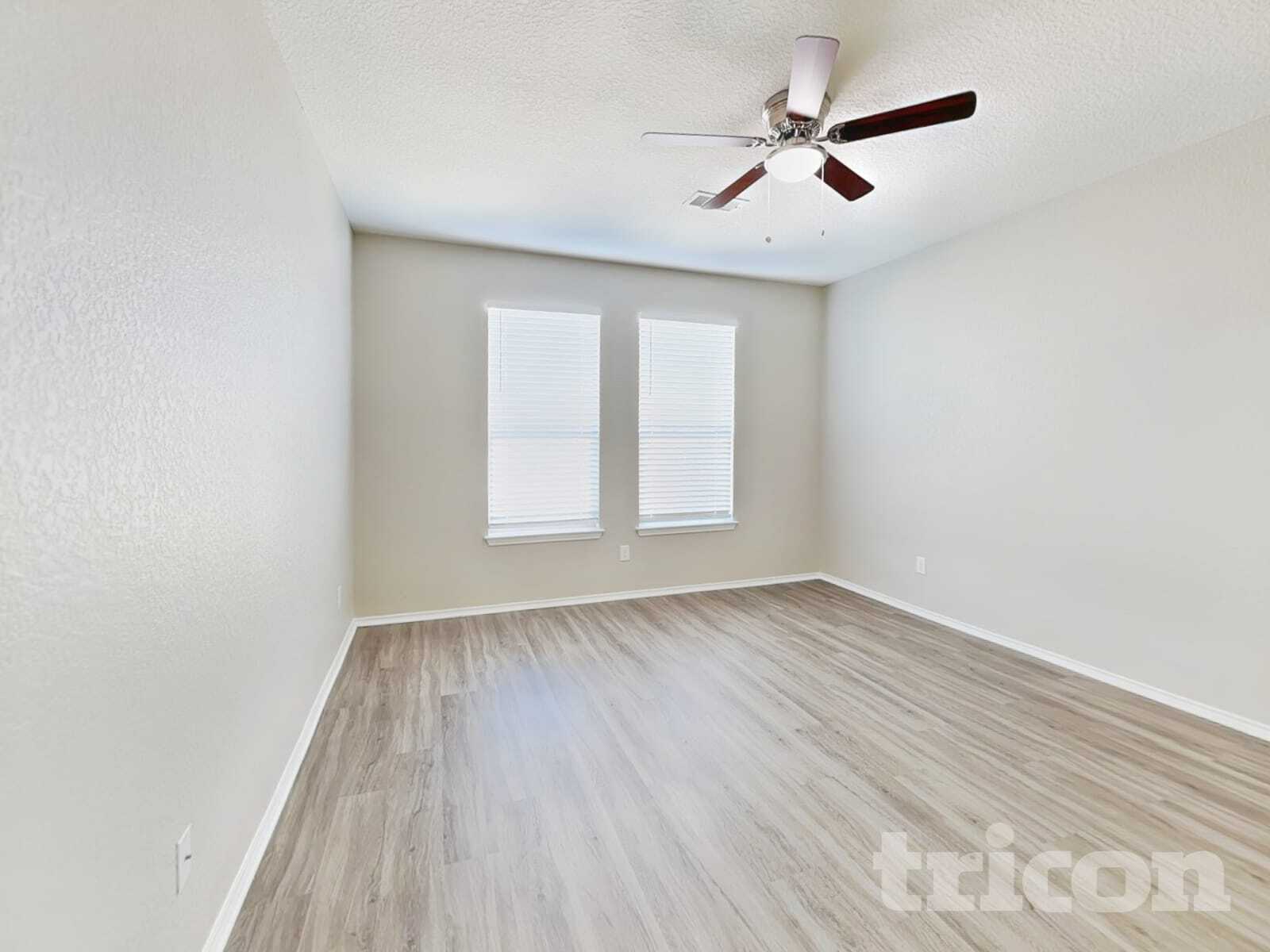 Building Photo - 584 Saddlehorn Way