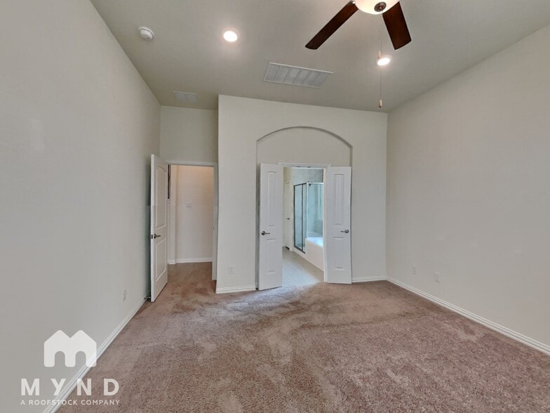 Building Photo - 14880 Gilley Ln