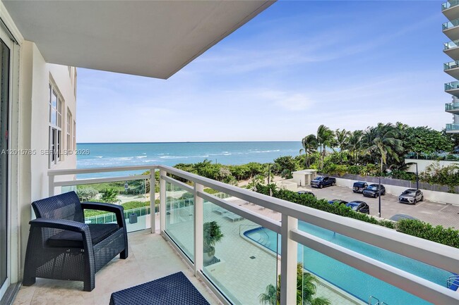 Building Photo - 6917 Collins Ave