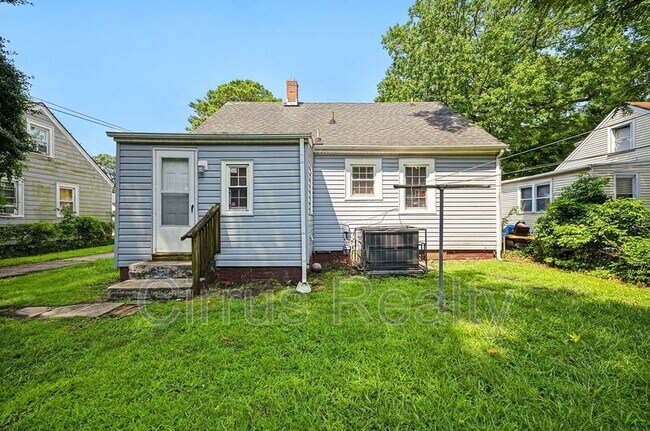 Building Photo - 428 Melville Rd