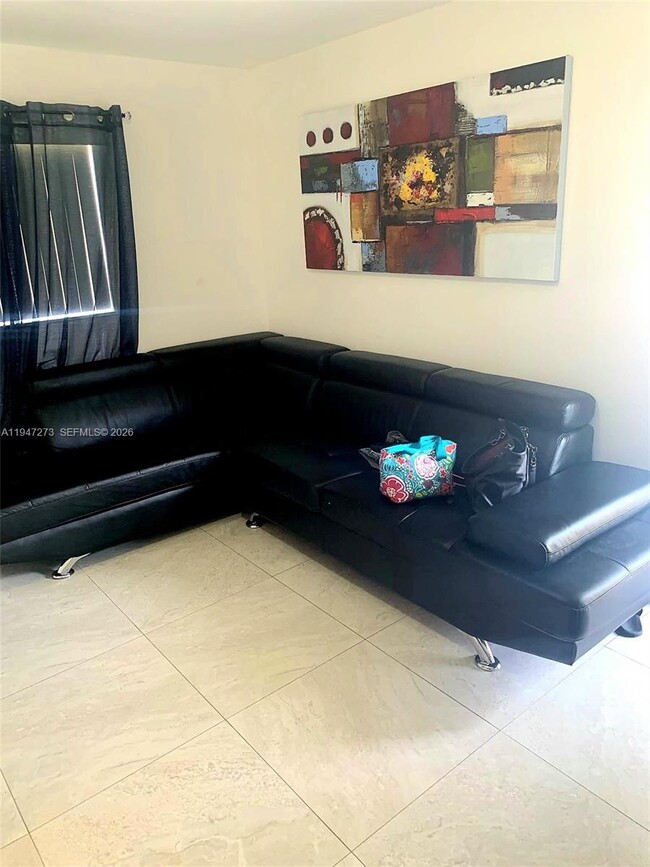 Building Photo - 9285 SW 37th St