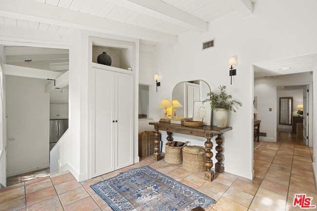 Building Photo - 7445 Palo Vista Dr