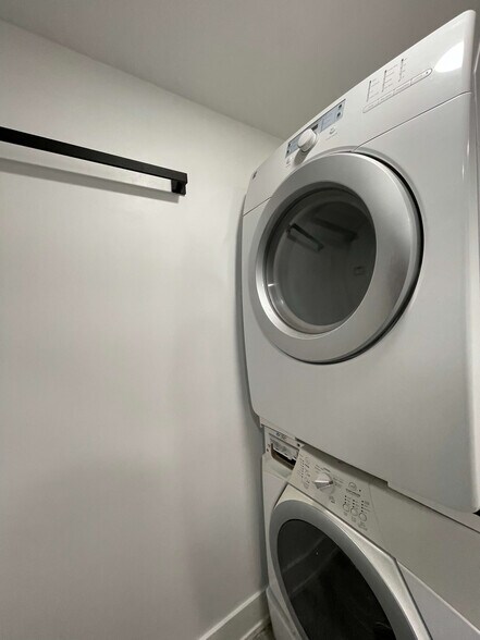 Building Photo - 1829 S Kedzie Ave