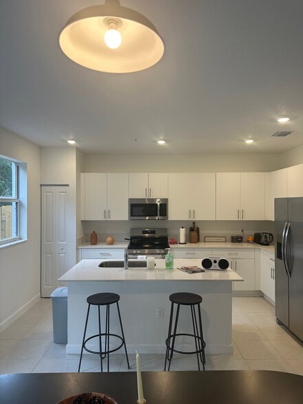 Kitchen - 2761 NW 55th Way