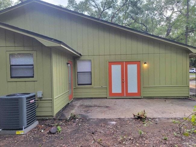 Building Photo - 7911 Deborah Dr