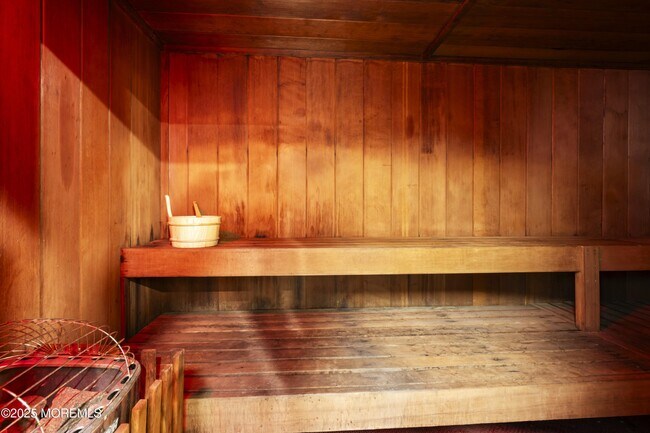 Building Photo - 1 Scenic Dr