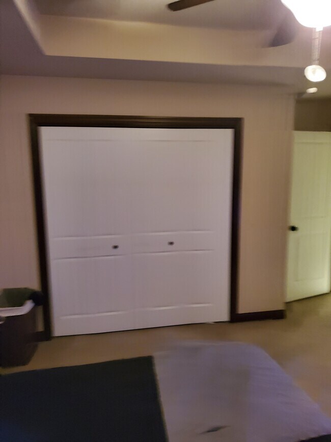 Building Photo - 1423 Marilyn Dr